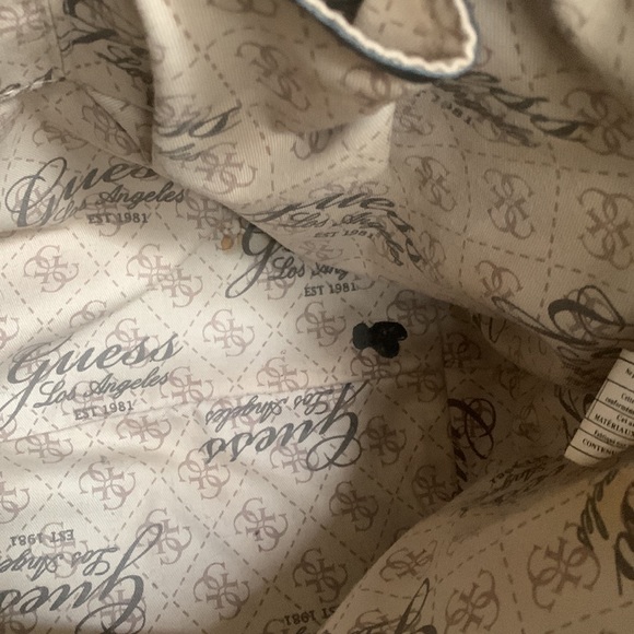 Black GUESS Tote Handbag Purse - Picture 7 of 14